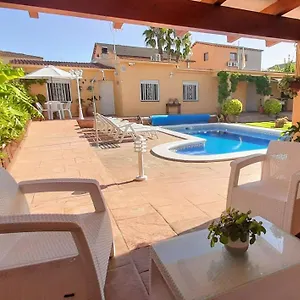 Сasa de vacaciones Privado Con Piscina Y Barbacoa, Tarragona